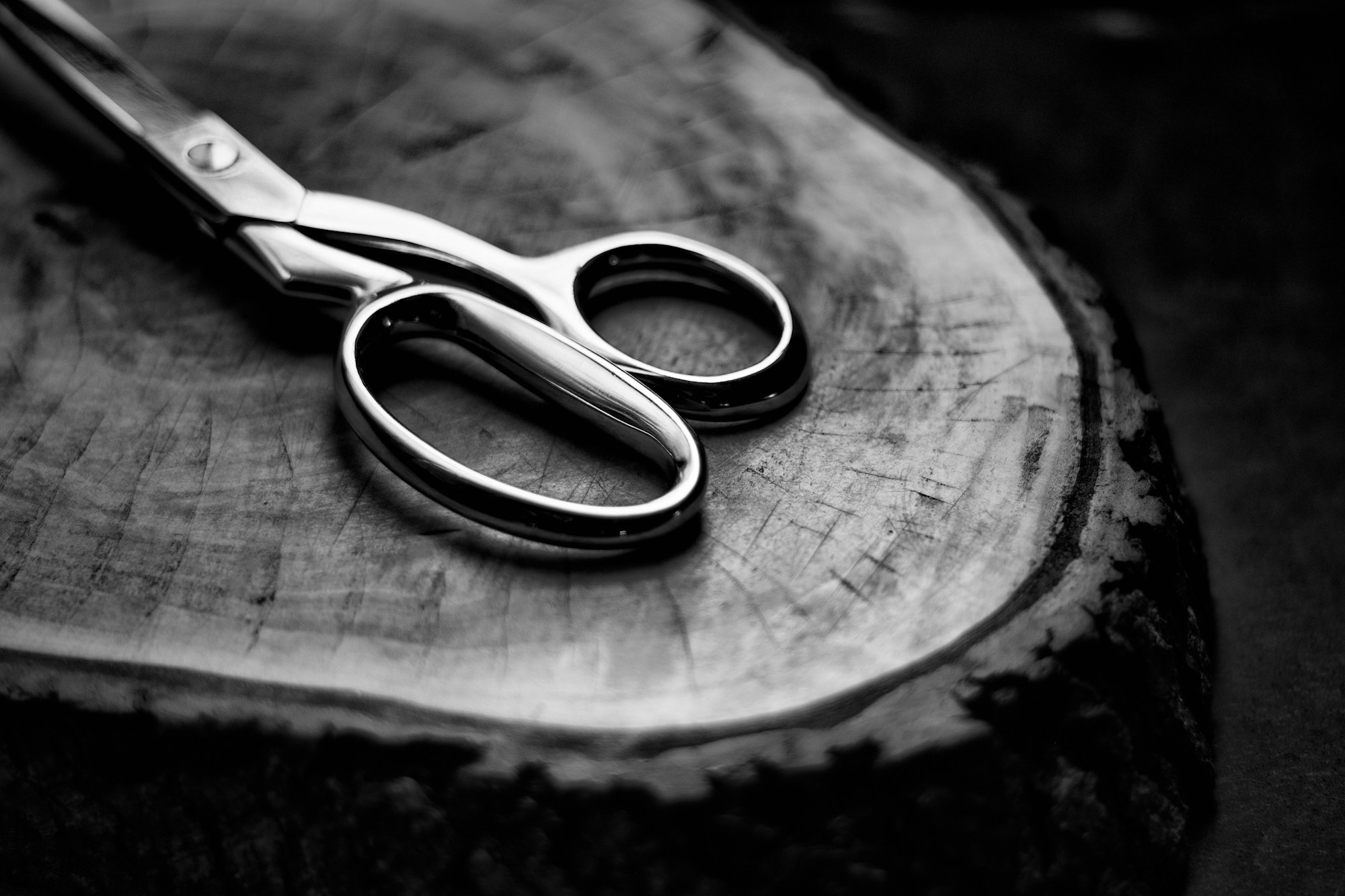 The best left-handed scissors for precision cutting and comfort