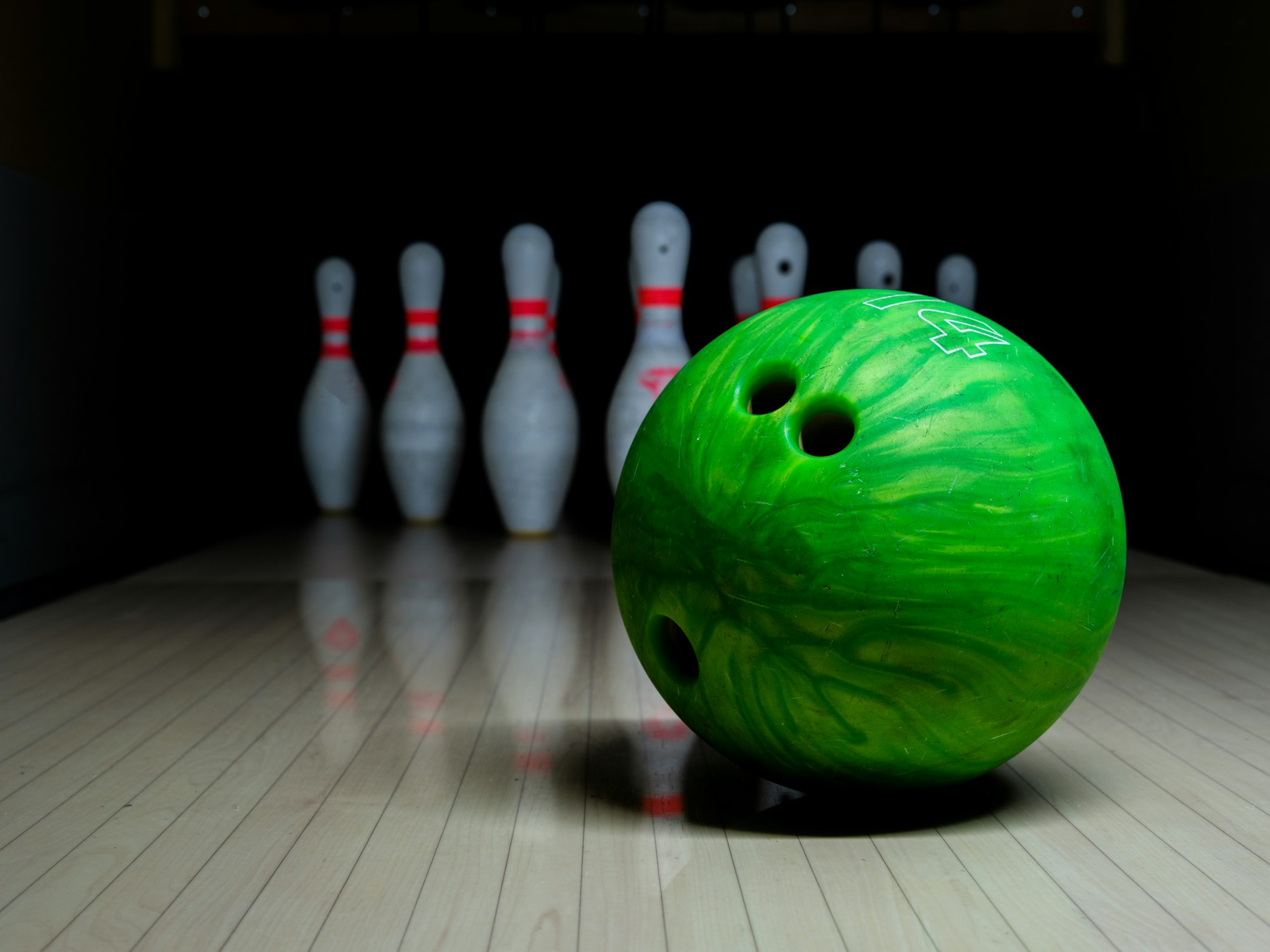 The nuances of left-handed bowling