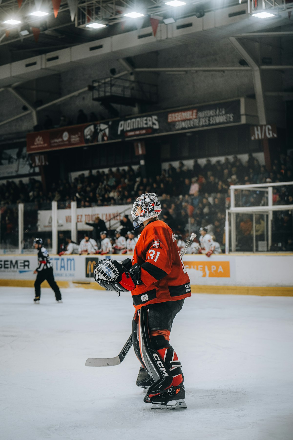 The best left-handed hockey players in NHL history